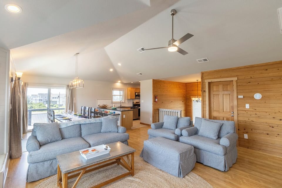 Top Level Living Area