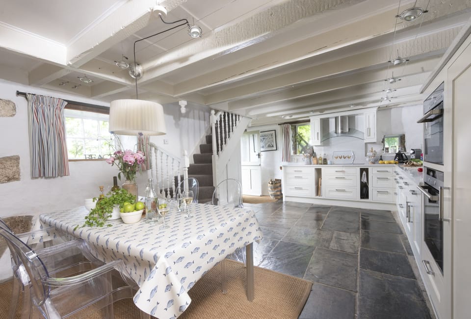 The Watermill, Withiel: The open plan dining kitchen