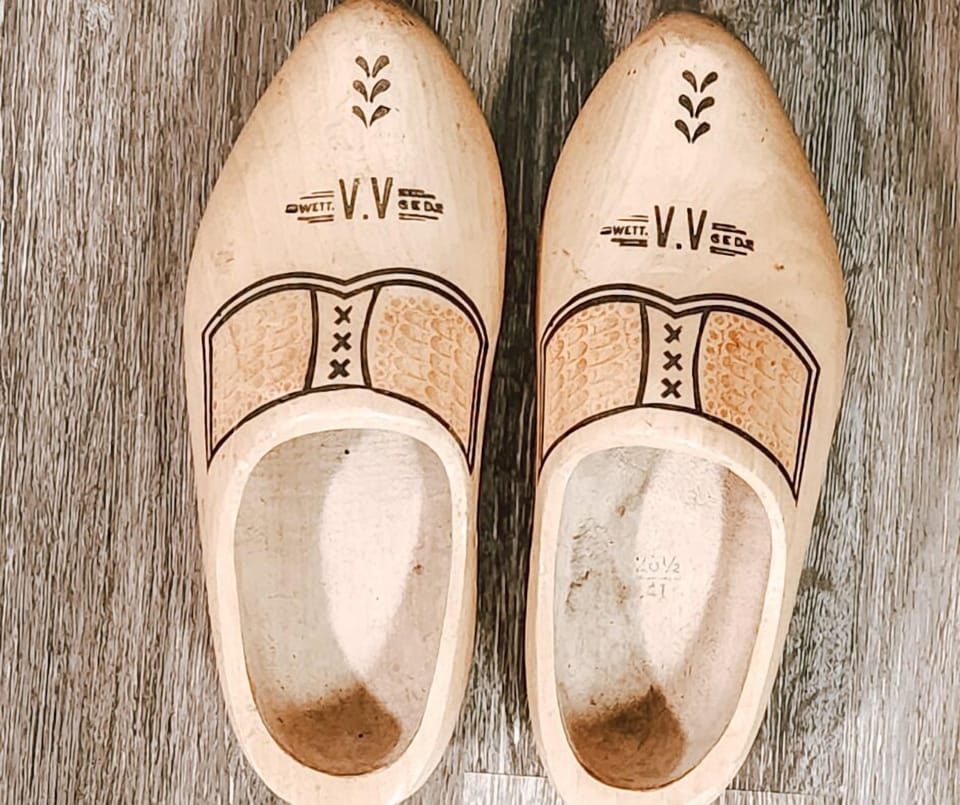 Welcoming Dutch clogs