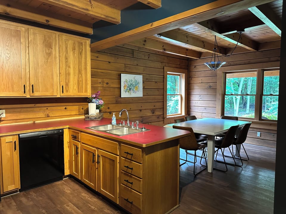 Full kitchen and dining room