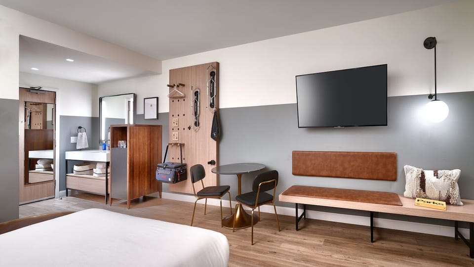 Settle in with lounge seating and easy TV viewing.