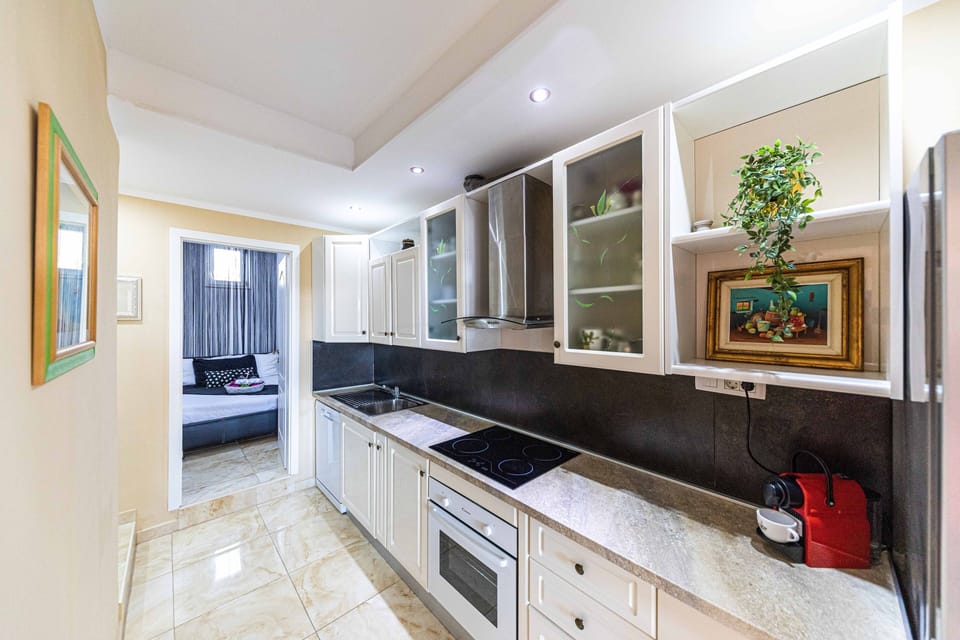 Kitchen 2
