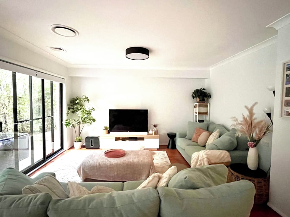 Downstairs lounge