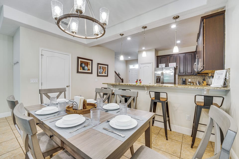 Dining Area | Kitchen | Cooking Basics | Dishware & Flatware