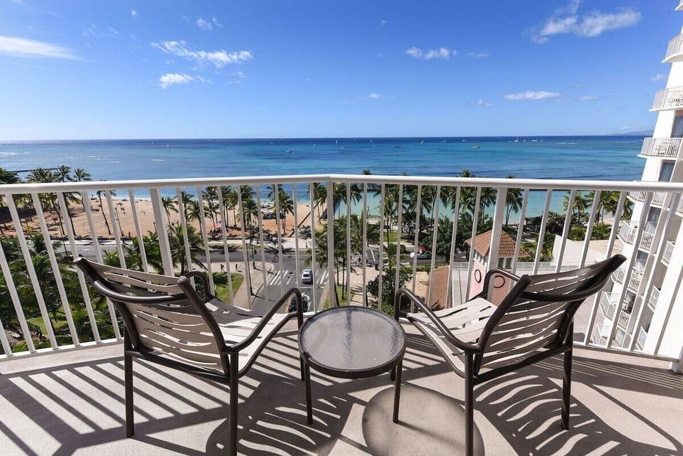 Sip morning coffee while soaking in sweeping ocean views.