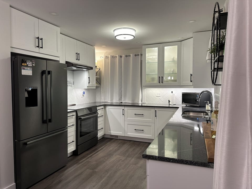 Kitchen featuring Granite countertops