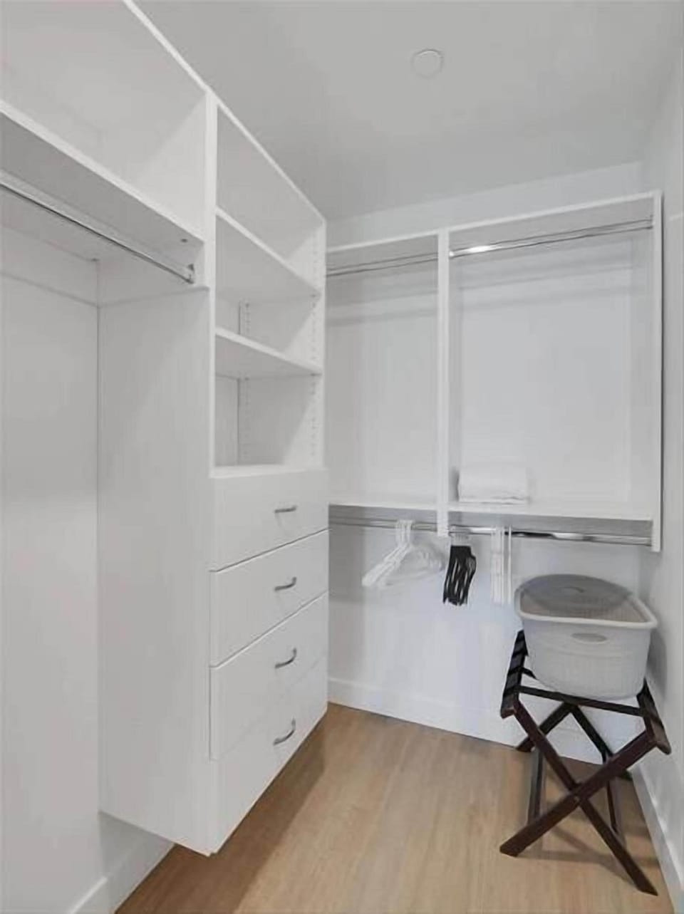 Downtown Phoenix Phoenix 1 Bedroom Bedroom 1 Closet