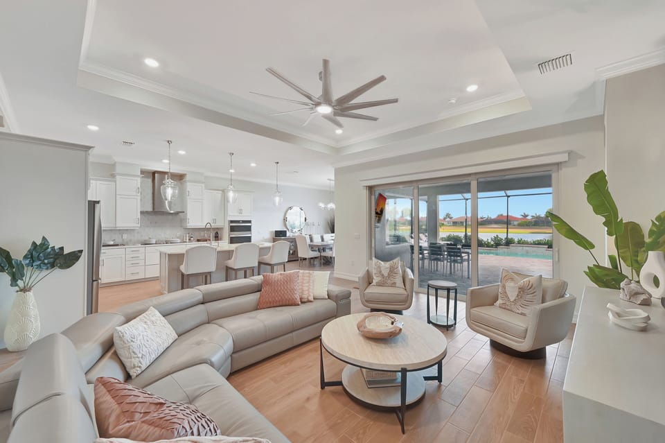 Open Concept. Coastal Getaway