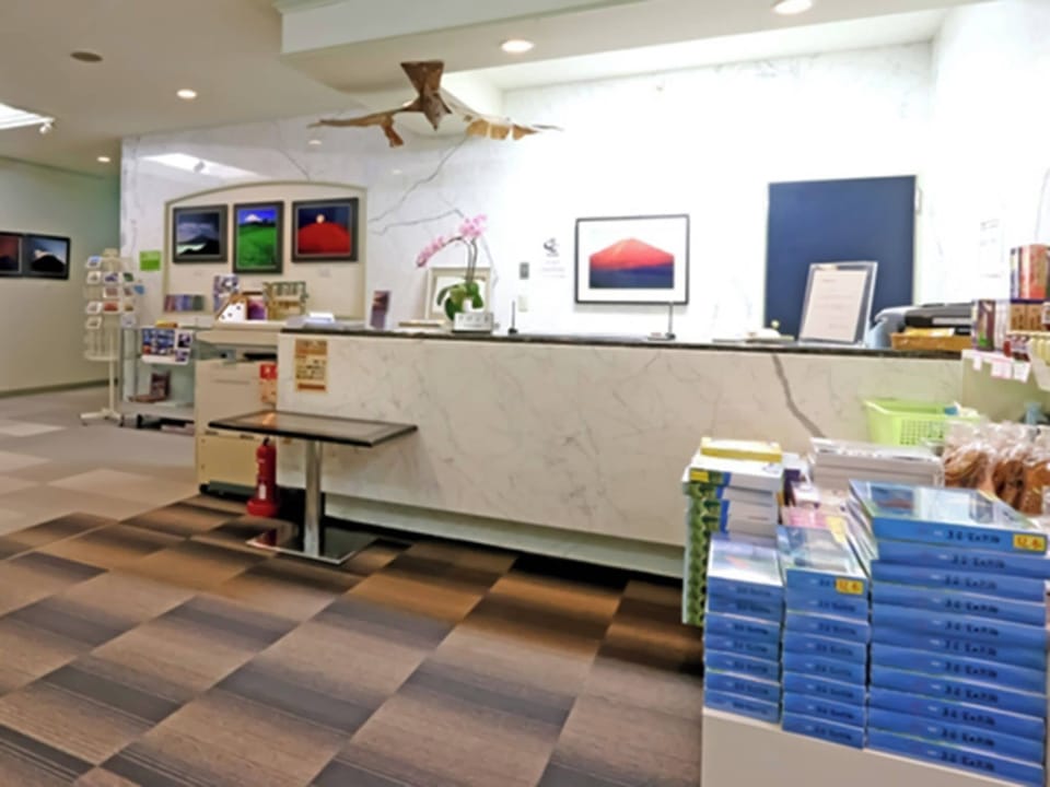 ・[Front] Please feel free to contact us with any problems or questions you may have during your stay.