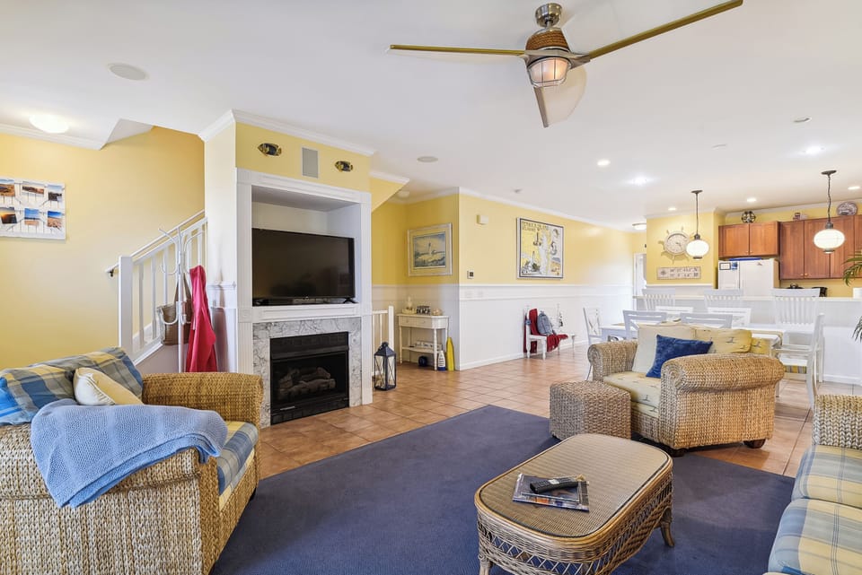 Main Level,Living Area,