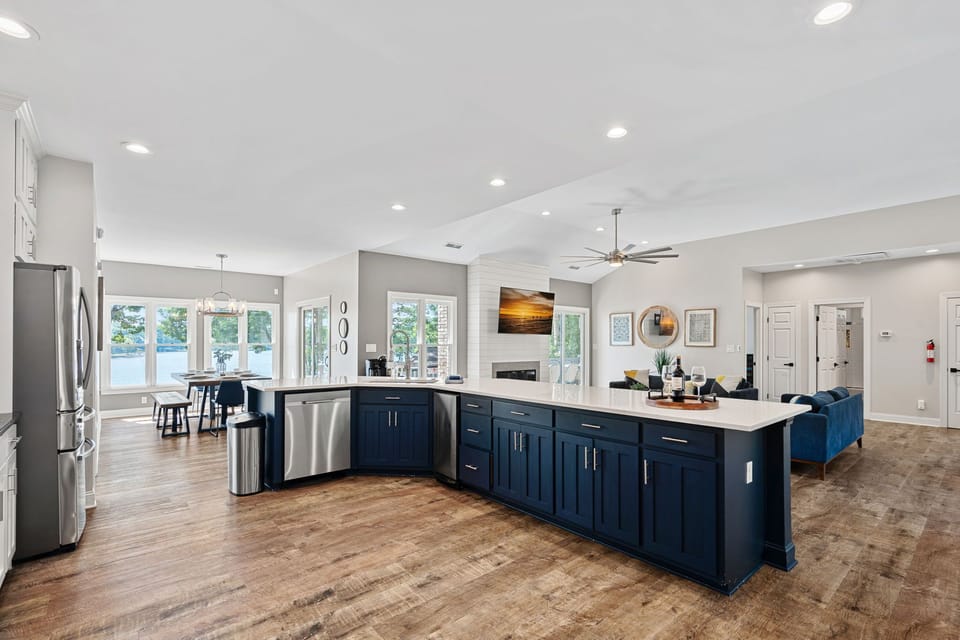Fully stocked kitchen to prep all your group meals.