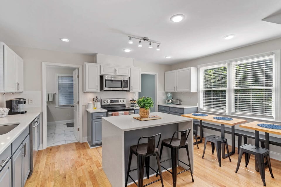 main house kitchen