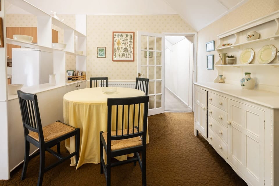 Upper Lodge, Alnwick - Host & Stay