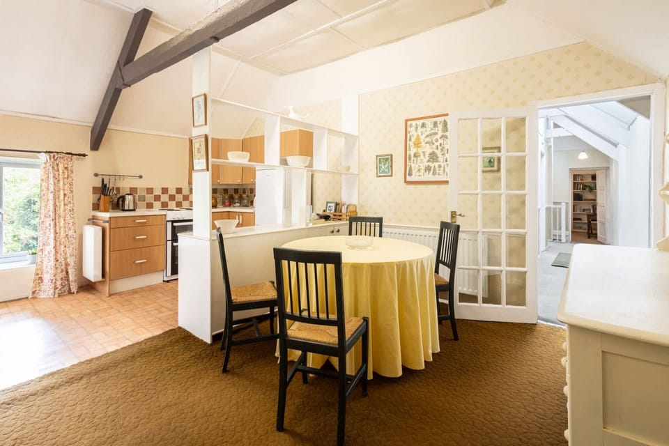 Upper Lodge, Alnwick - Host & Stay