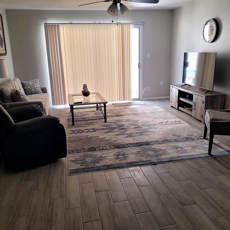 wide screen tv/ cable 