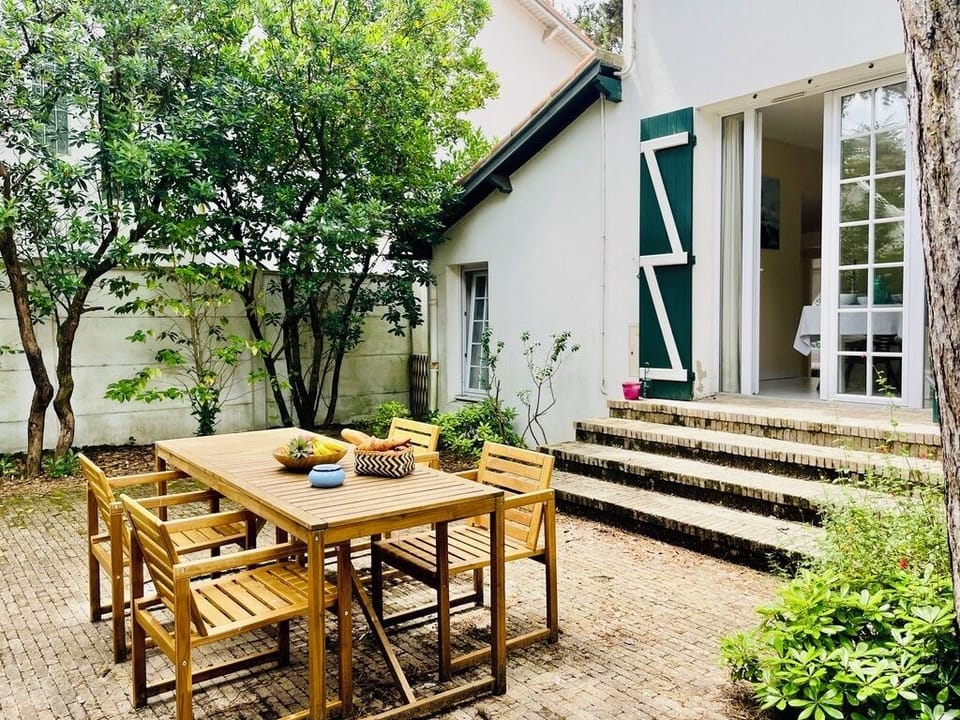 TerrasseVilla CAKINEVilla KHEROU