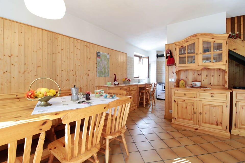 Autumn, Kitchen, Spring, Summer