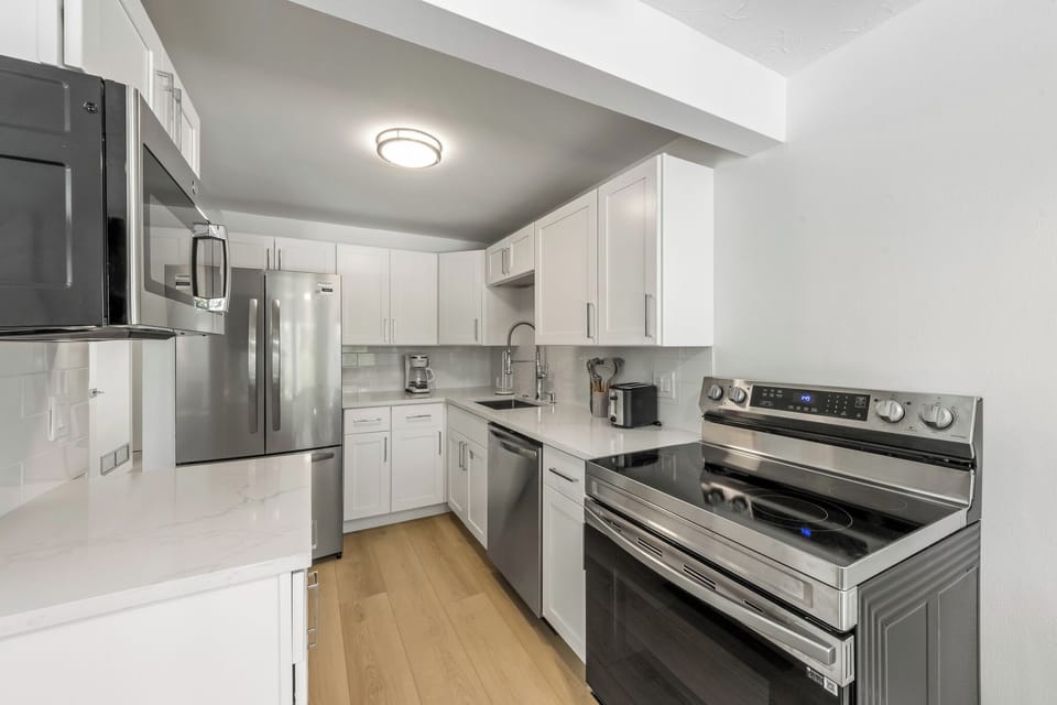 Unit B - Kitchen
