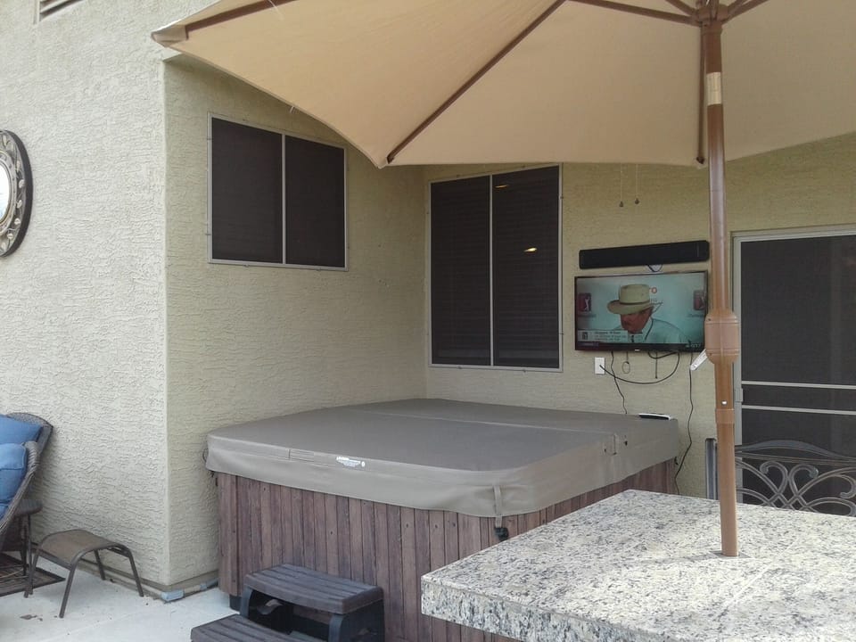 Hot Tub and Outdoor TV