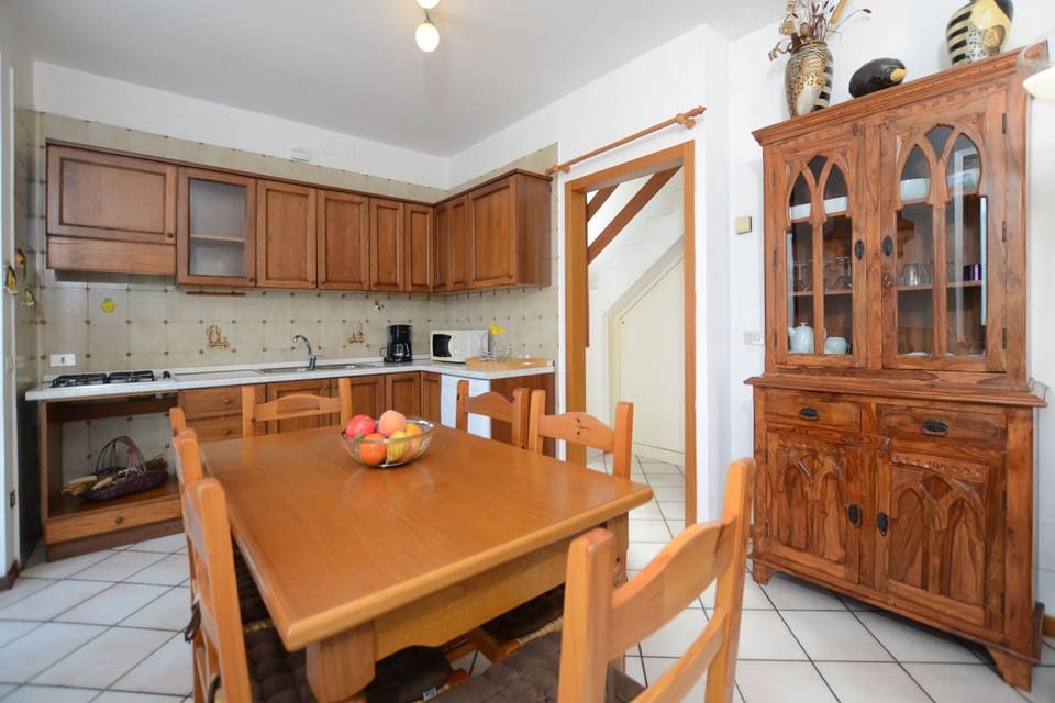 Kitchen and dining area