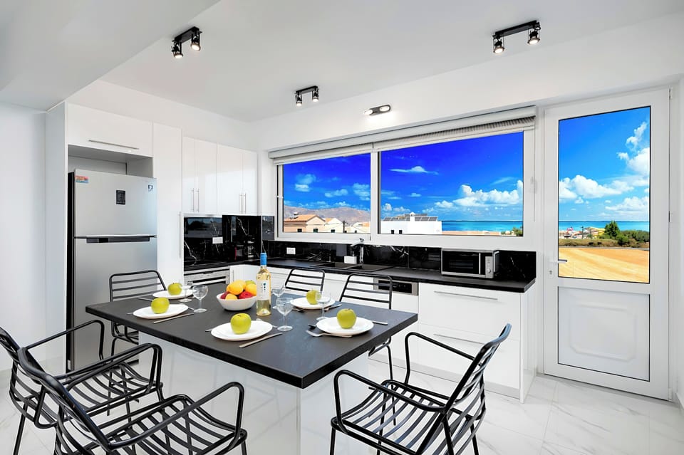 Luminosa Luxury Villa | HotelPraxis Group
