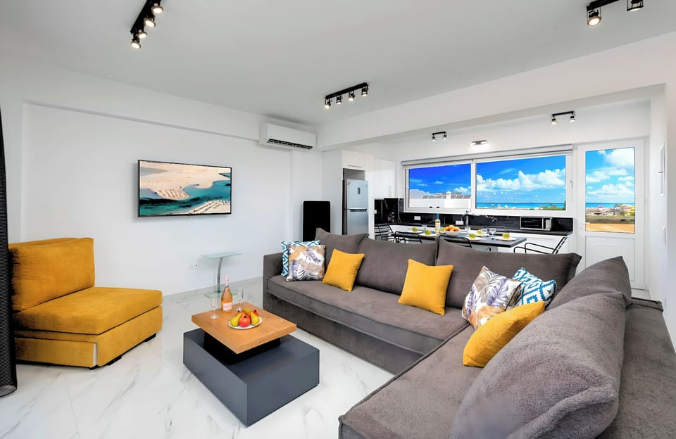 Luminosa Luxury Villa | HotelPraxis Group