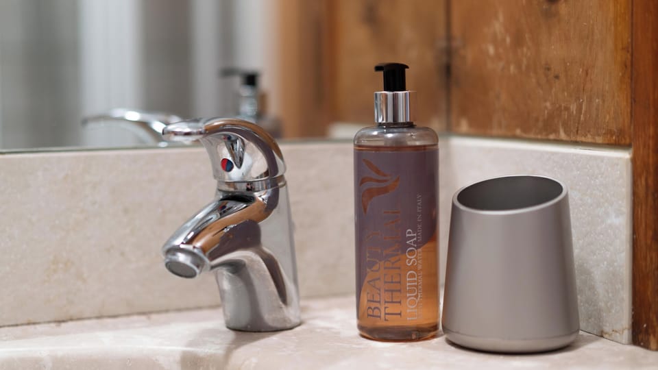 Bathroom amenities