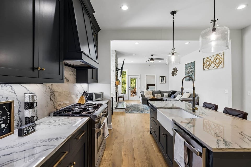 17-337 Vanderbilt Rd - 017