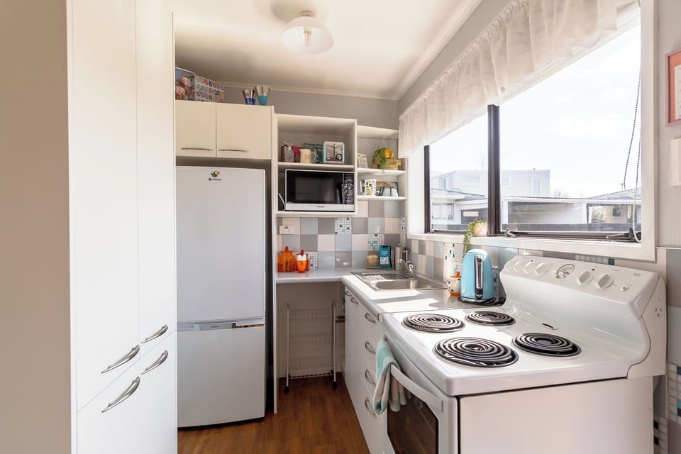 Compact but functional kitchen to prepare a meal.
Cookware, ricecooker provided