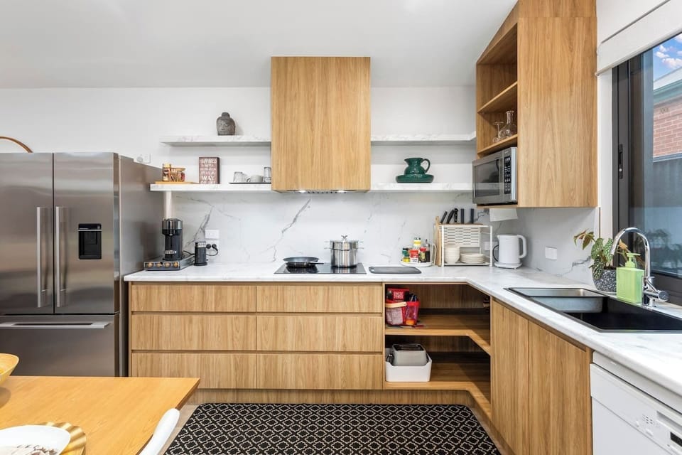 If you wish to cook... essentials like basic herbs, oil, salt & pepper, pots and pans, paper towels, toaster, kettle, coffee and tea facilities and much more are all included.