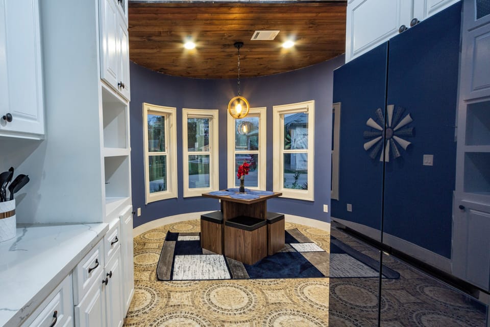 Breakfast Nook