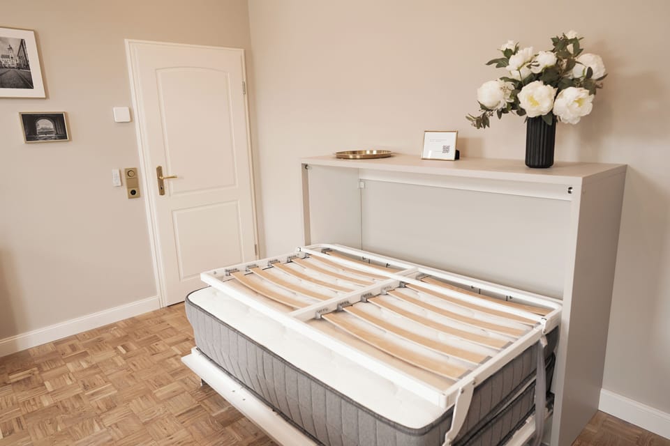 Schrankbett Wohnzimmer 150x200cm Federkernmatratze