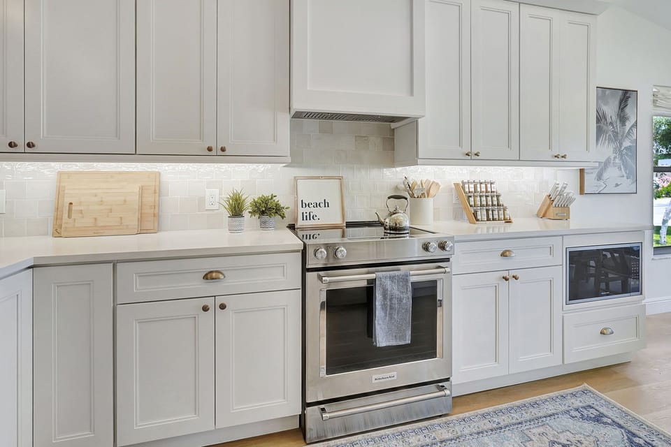 Stylish, functional and sparkling clean is a great way to describe the kitchen