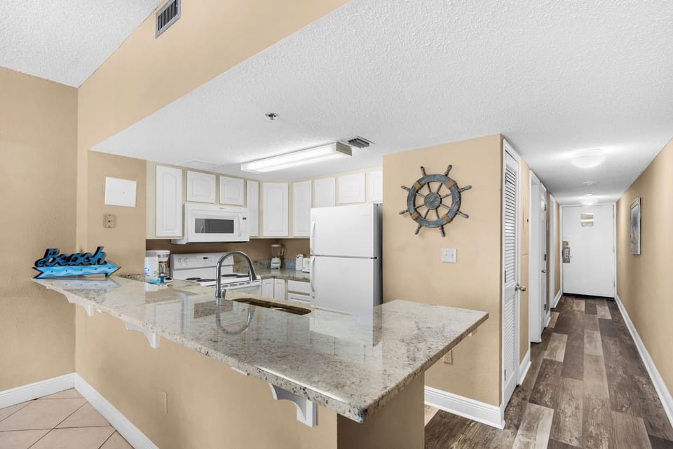 Kitchen with plenty of counter space