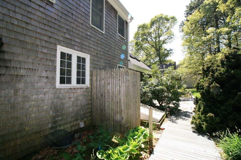 Pathway to outdoor shower