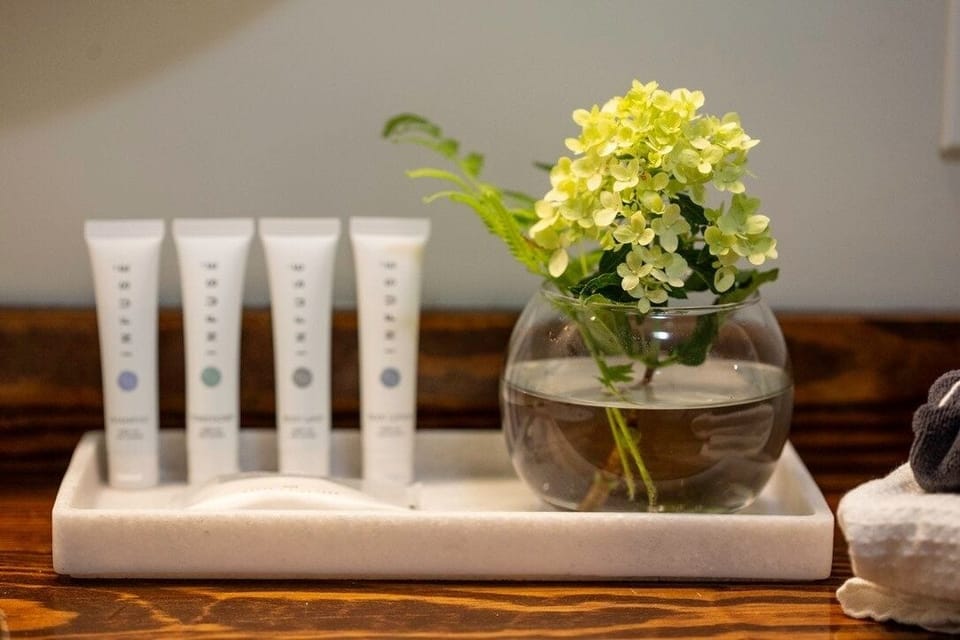 Bathroom amenities