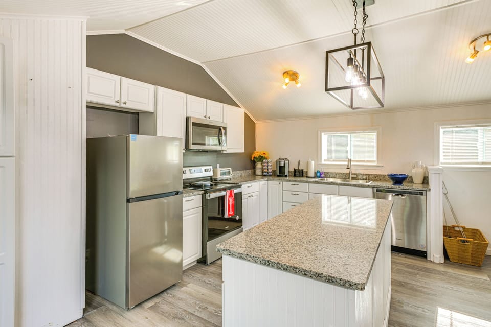 Kitchen | Dishwasher | Cooking Basics | Pod Coffee Maker | Microwave | Toaster
