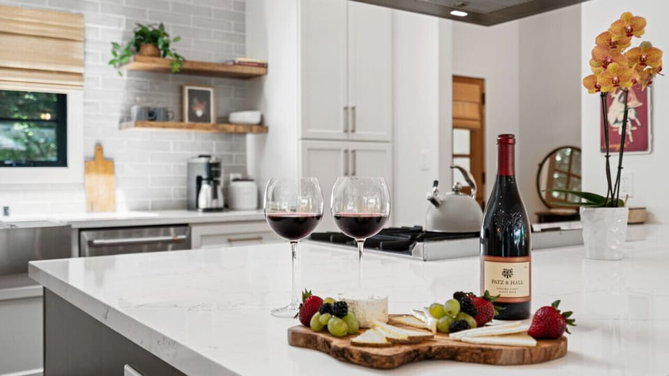 Enjoy local wines and food from the nearby plaza!