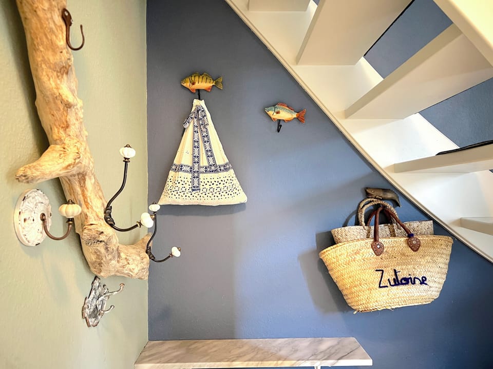 Entrance / Reception