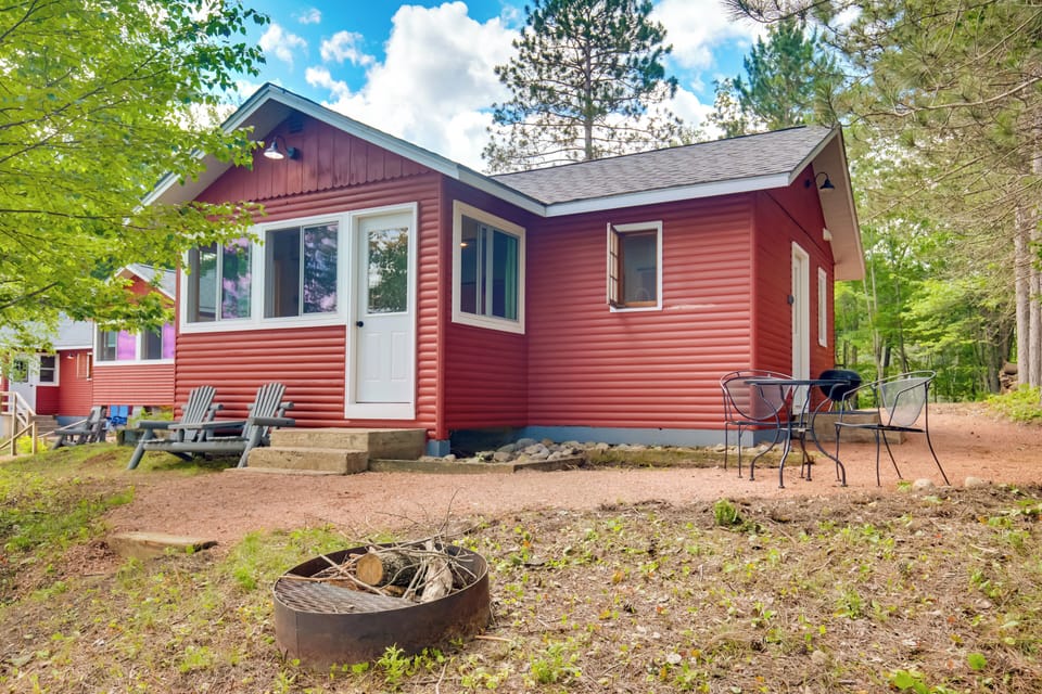 Harshaw Vacation Rental | 2BR | 1BA | 456 Sq Ft | 3 Steps to Enter