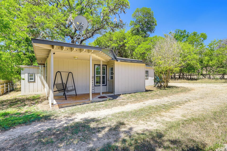 Bandera Vacation Rental | 3BR | 2BA | 1,500 Sq Ft | Step-Free Entry