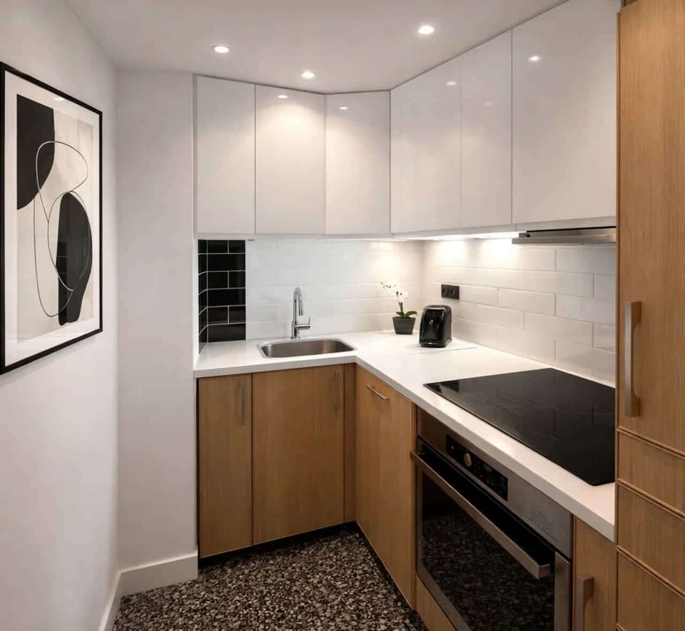 The kitchen is fully equipped for a perfect stay !
