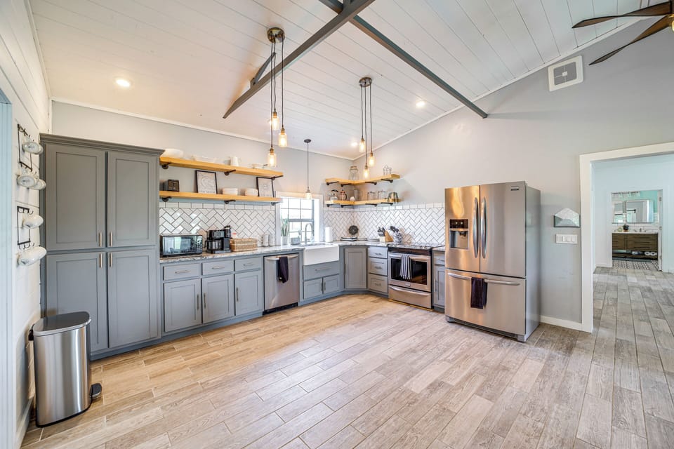 Kitchen | Drip & Keurig Coffee Makers | Toaster