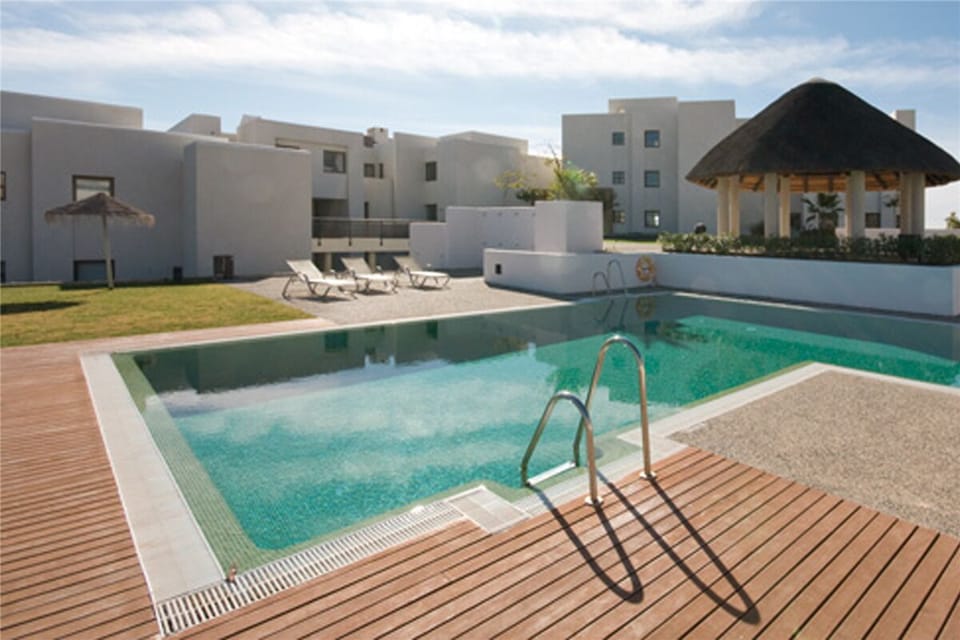 Another picture of the fantastic communal swimming pool