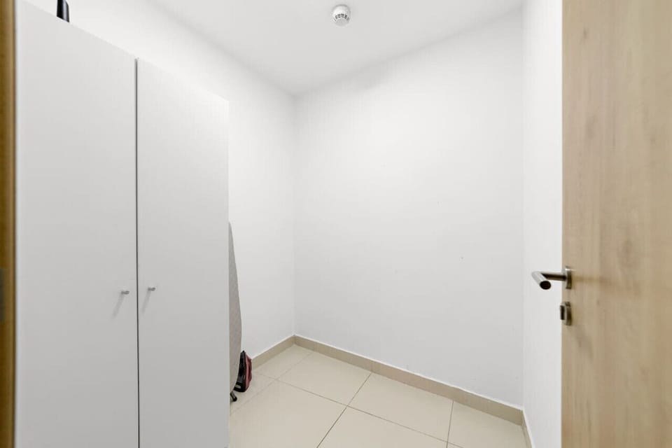 Storage Room: Ample storage for your gear—keep your space clutter-free for ultimate relaxation!