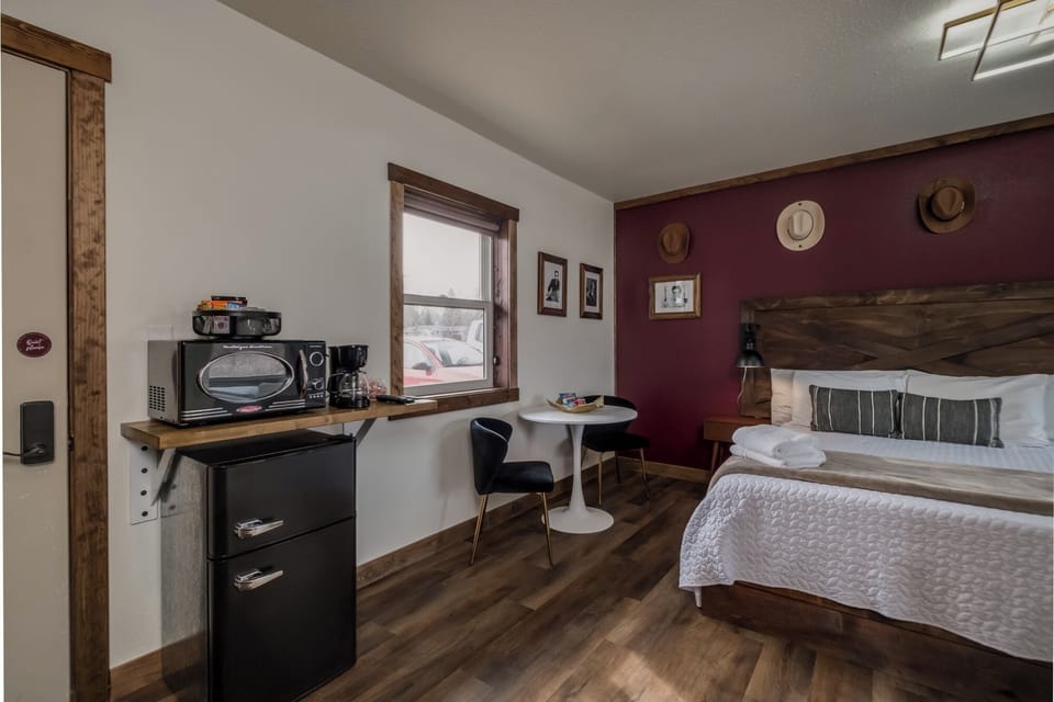 "Megan was a gracious host—friendly, responsive, and incredibly helpful!" Review – Crystal T