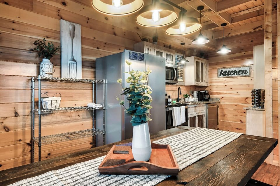 High Country Cabin's fully-equipped kitchen