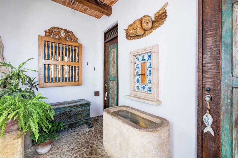 San Miguel and San Francisco Suites Entrances