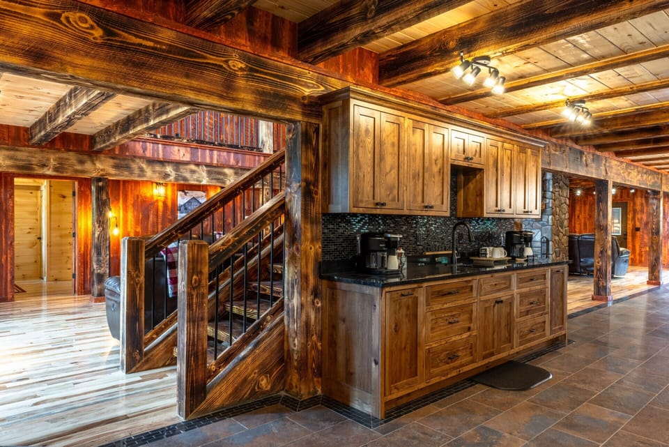 Coffee Bar, looking NW - Black Eagle Lodge
