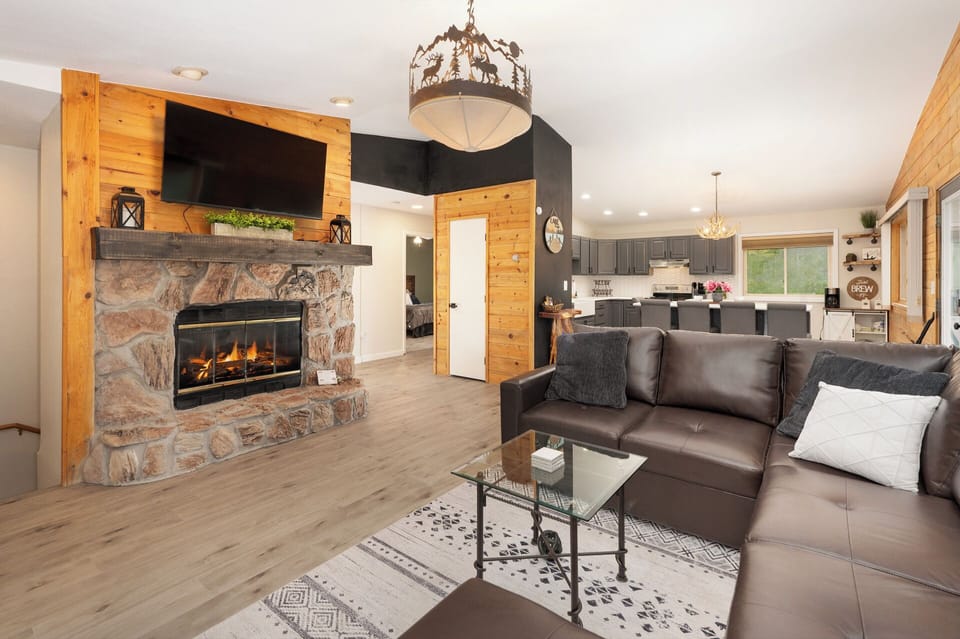 Wood Fireplace, HDTV